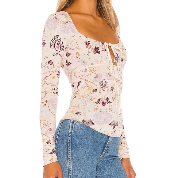 NWT Make It Easy Top in Whats Your Shade
Free People - Picture 4 of 6